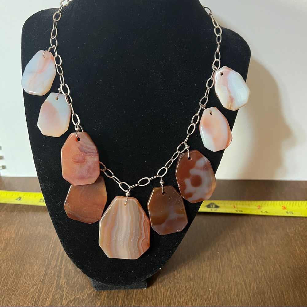 Gorgeous chunky agate necklace with silver chain LUC 925